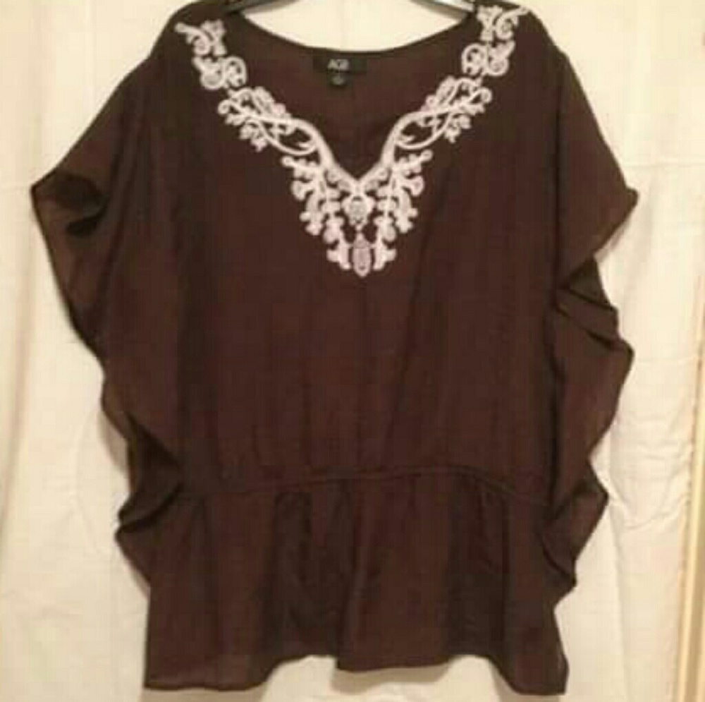 💜2 for $20💜 "AGB" Size Large Top
